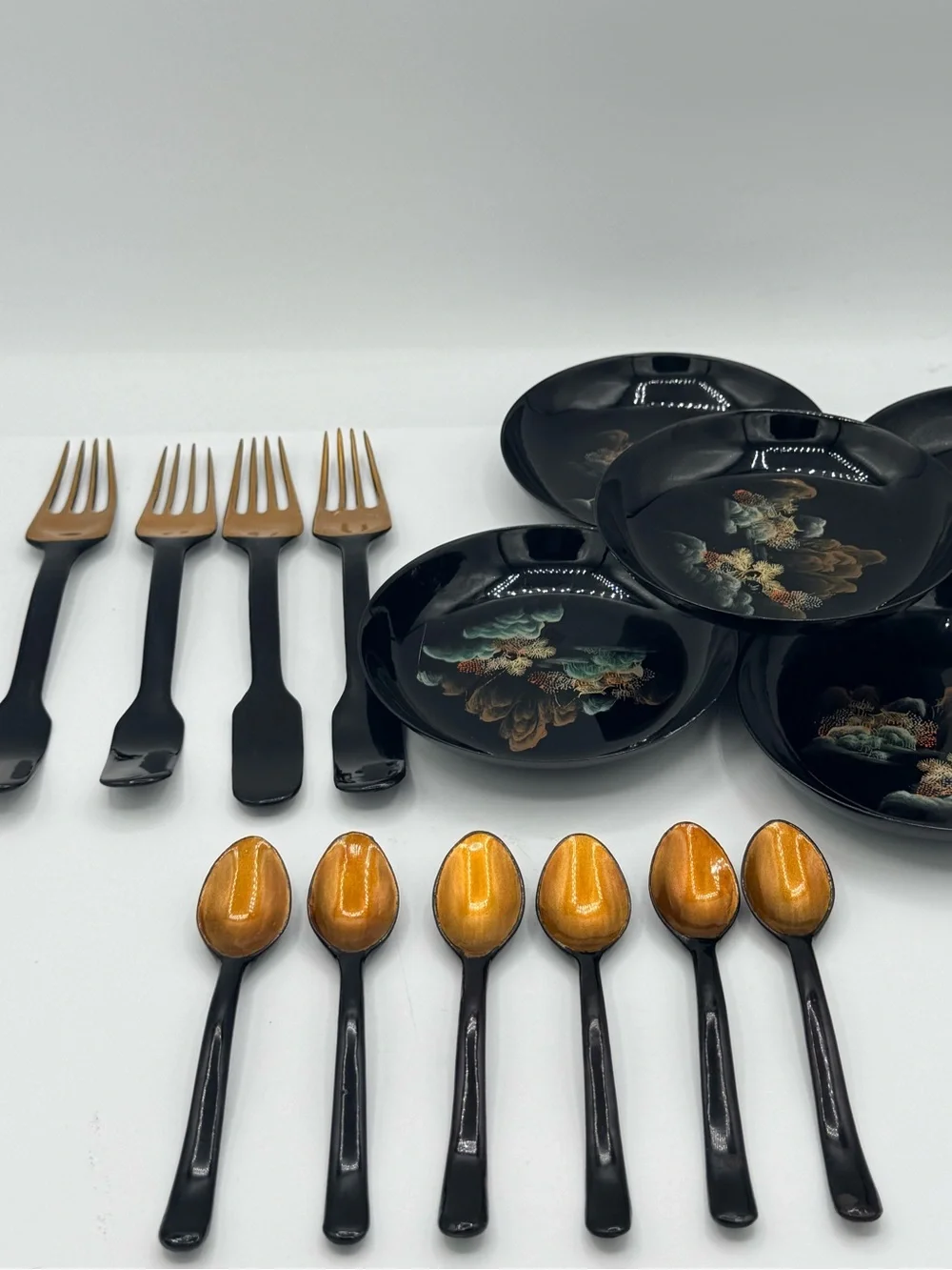 Vintage Japanese Black Lacquerware 15-Pc Set - Hand-Painted Gold Maki-e image